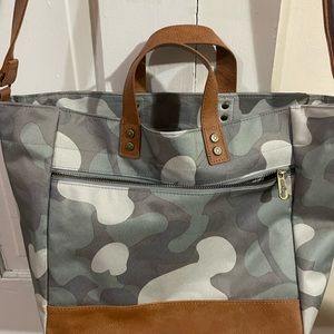 Thirty one camo crossbody purse.
